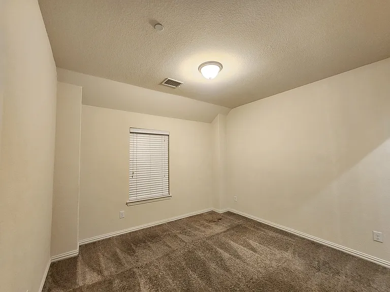 4816 Bridgewater St — Photo 14