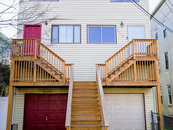 1380 Kossuth St, Bridgeport, CT 06608