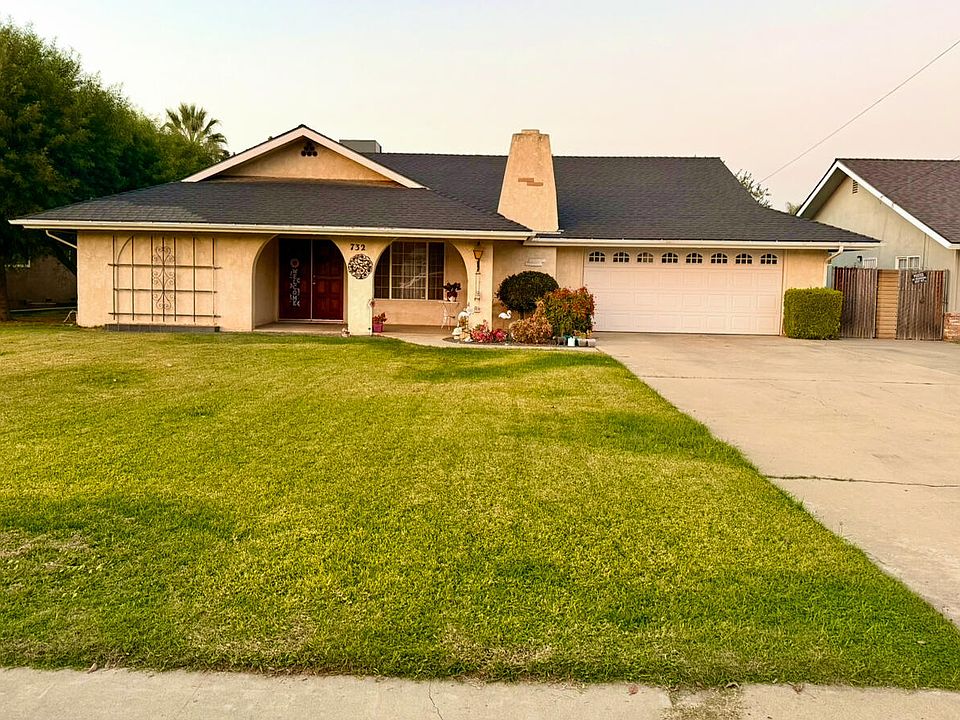 1st image of 732 W Grand Avenue