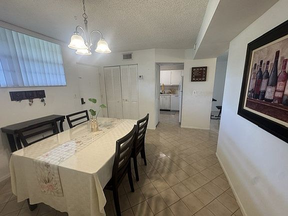 5th image of 3253 Foxcroft Rd APT G105