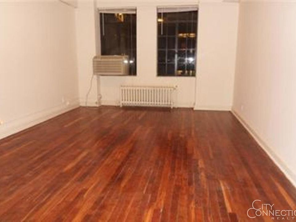2nd image of 320 E 42nd St APT 1108