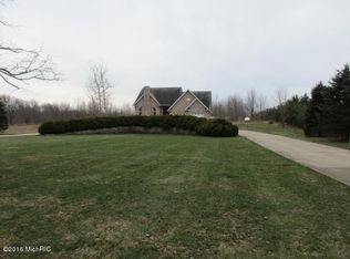 47225 County Road 358, Decatur, MI 49045