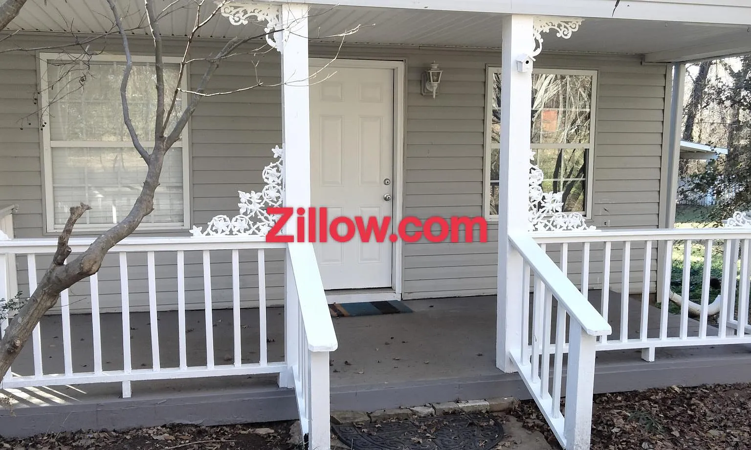 1294 W Ridge Avenue — Photo 2