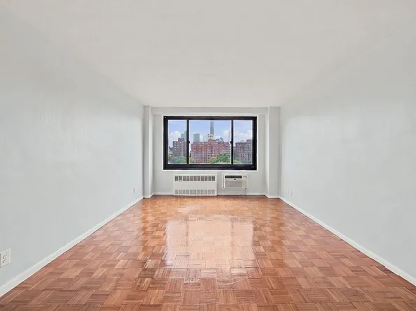 185 Hall St APT 1010, Brooklyn, NY 11205