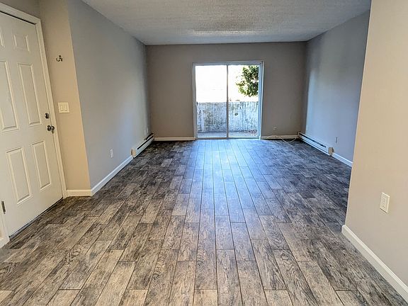 5th image of 217 Scott Rd APT 1A