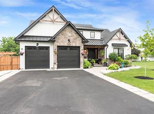 253 Central Ave, Grimsby, ON L3M4Y2