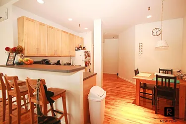 Rented by R New York