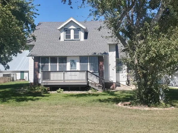 10417 300th St, Manning, IA 51455