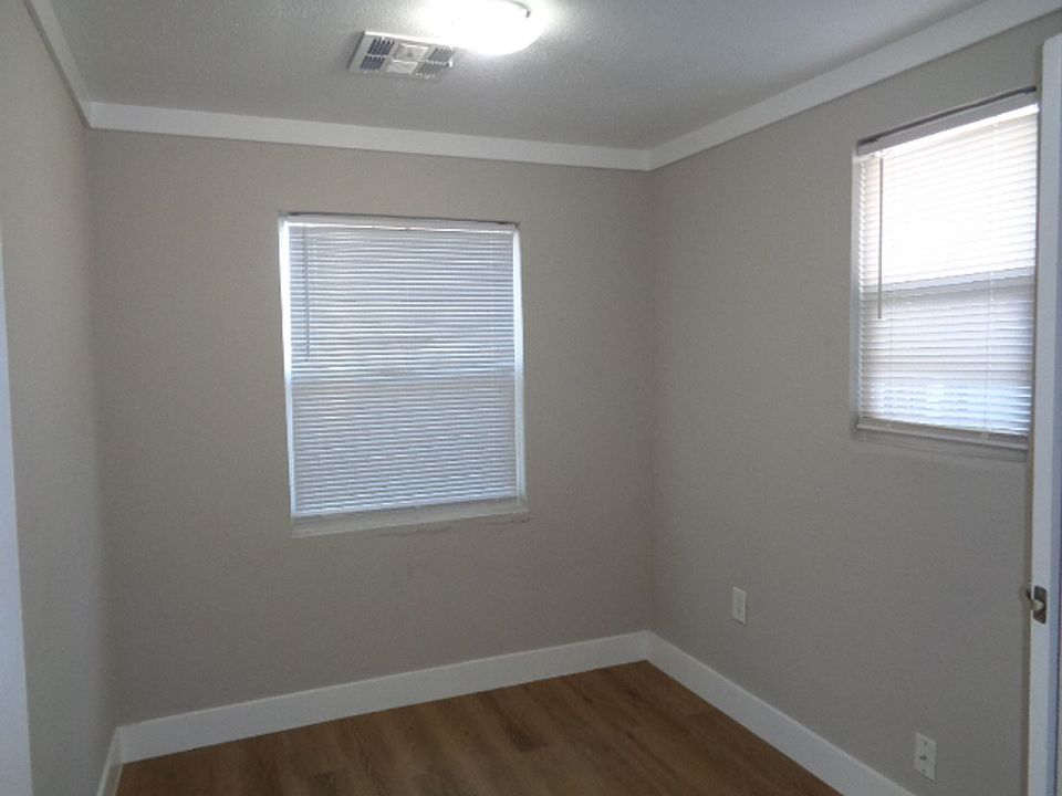 2nd image of 1595 W Mountain View Rd APT 1