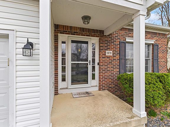 5th image of 1870 Pine Grove Pl