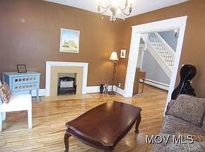 5th image of 1435 Washington Ave