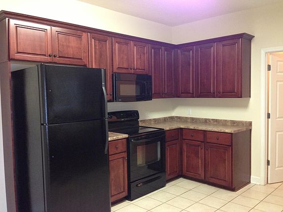 2nd image of 219 Sawgrass Trl