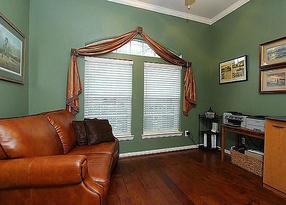 5th image of 24043 Northshire Ln