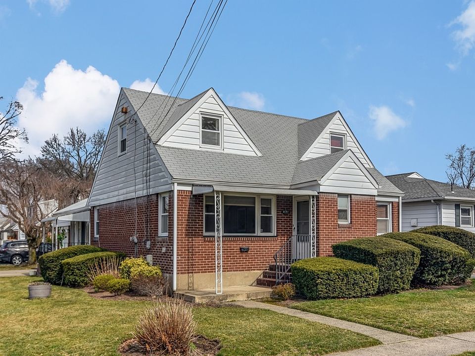 1st image of 97 Bellair Ave