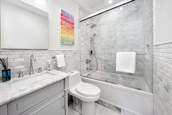 Sold by Bond New York | media 16