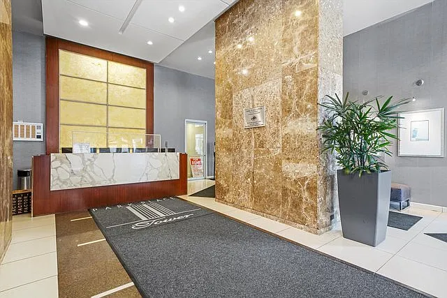 655 W Irving Park Rd #5212 — Photo 4