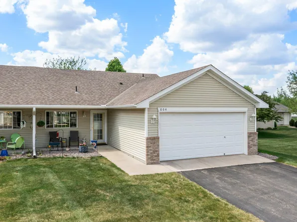804 Greensview Ct NW, Hutchinson, MN 55350