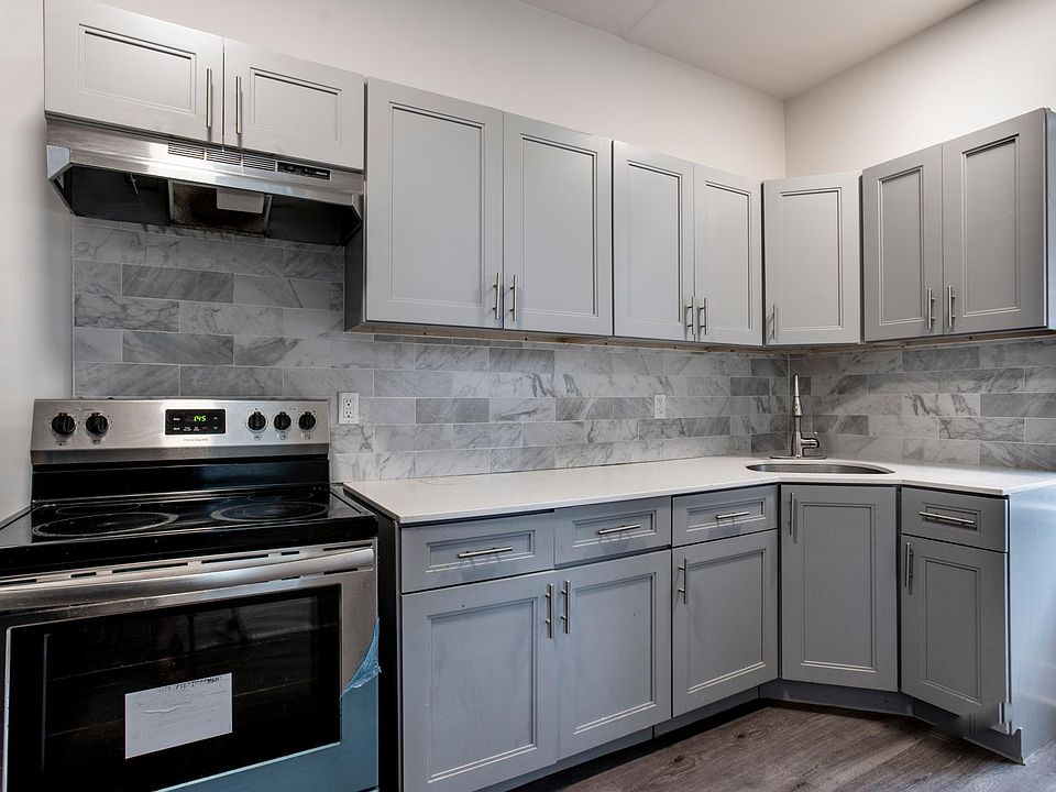 1st image of 2761 N 24th St #19