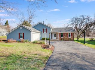 2051 Garden Rd, Aurora, IL 60506