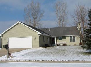 2833 Calgary Ln, Janesville, WI 53545