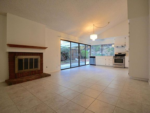 2nd image of 3066 Cumberland Ct