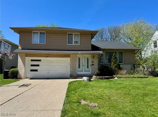 2536 Lafayette Dr, University Heights, OH 44118