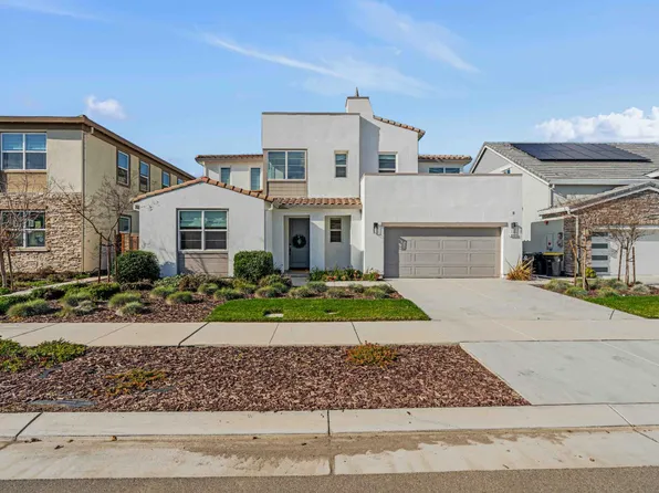 3267 Talbot Dr, Lathrop, CA 95330