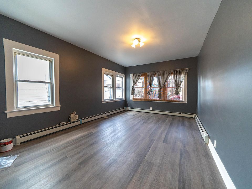 1st image of 343 Mosel Ave