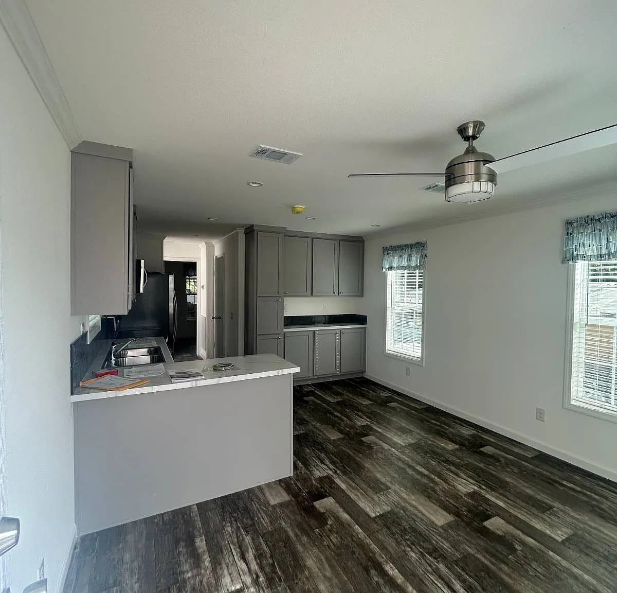 1 bed, 1.0 bath, $1,900 — Photo 2