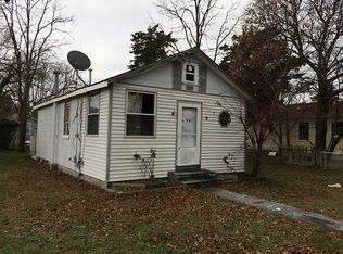 28 Ridgewood Ave, Villas, NJ 08251