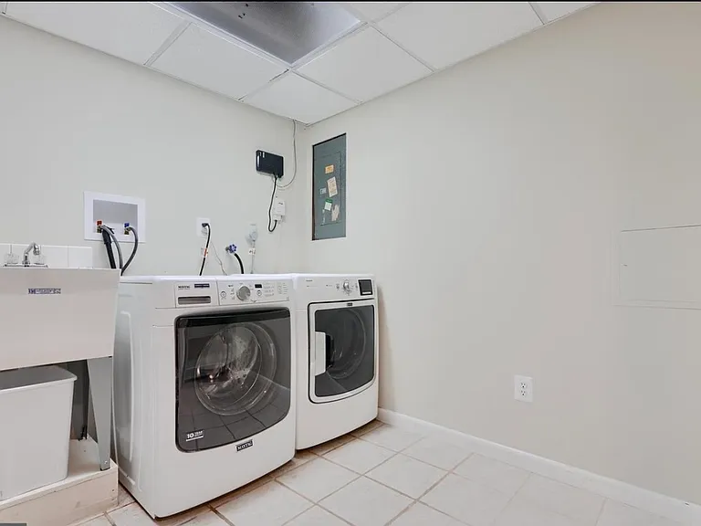 13 Dallington Ct — Photo 33