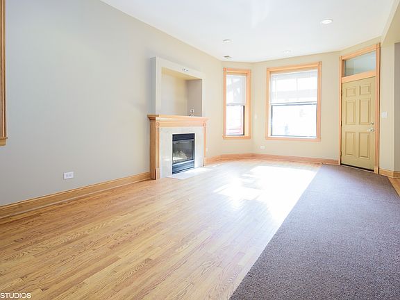 3rd image of 665 W Wellington Ave APT 3