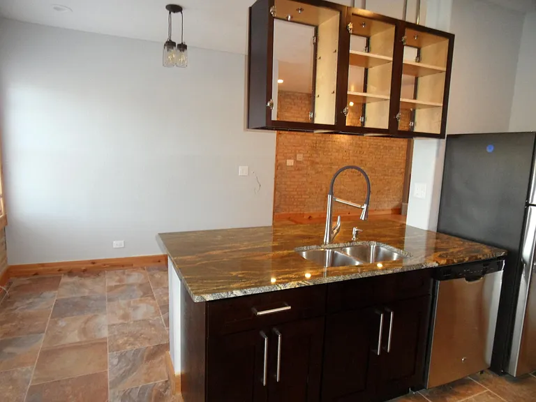 1521 W Farwell Ave #2A — Photo 6