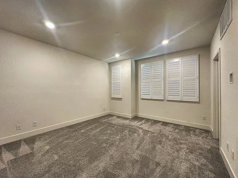 5565 Dublin Blvd — Photo 10