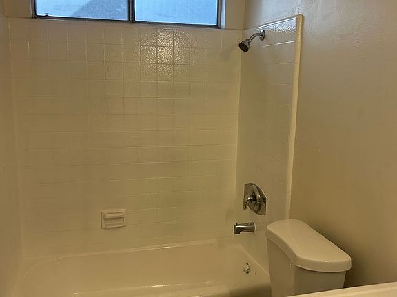 5th image of 1141 W 105th St #4