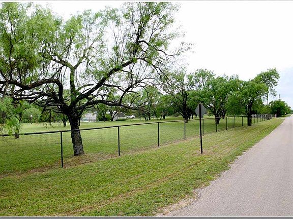 4th image of 1764 County Road 4330