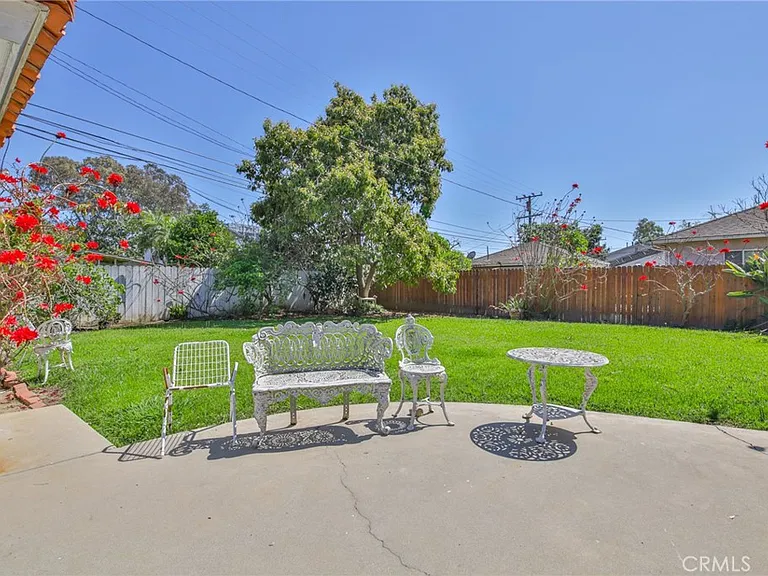 3744 Pine Ave — Photo 29