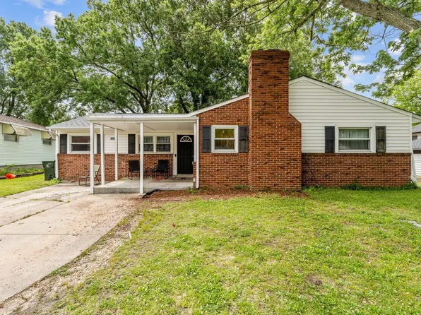 4625 Larkin St, Norfolk, VA 23513