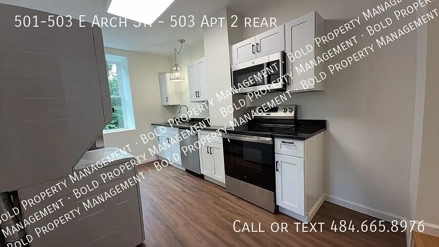 1 Bedroom 1 Bath — Photo 3