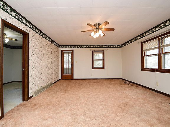 5th image of 516 N Frost Ave