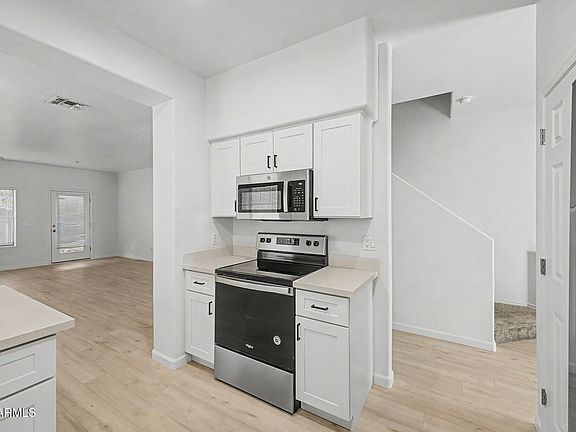 5th image of 525 N MILLER Road #174