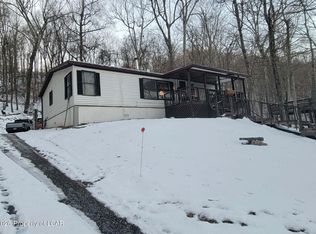 1166 Woodhaven Dr, White Haven, PA 18661