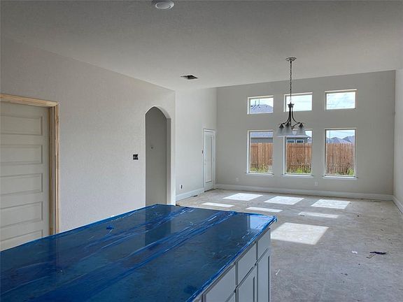 5th image of 5324 Camerford Ct