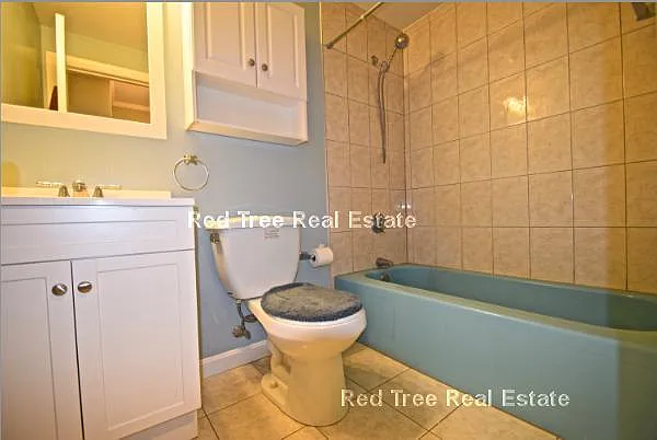 35 Lake Shore Ct #1 — Photo 7