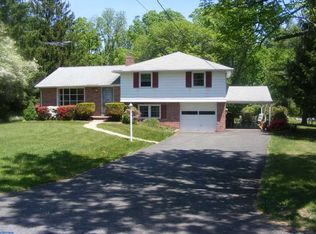 3704 Kings Rd, Pennsburg, PA 18073