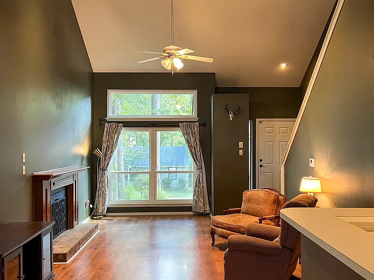 816 Cedar Ridge Dr — Photo 11