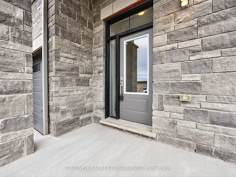 29 Milady Cres — Photo 6