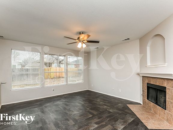 4th image of 5005 Royal Burgess Dr