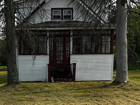 18 Carrier St, Liberty, NY 12754