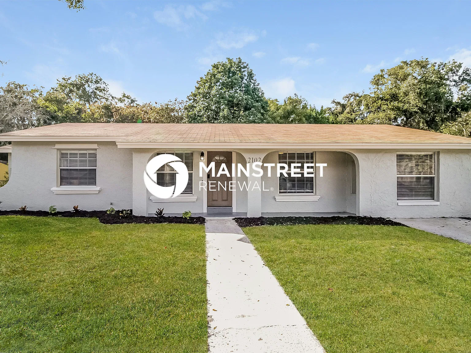 2102 Hartwell Ave — Photo 1